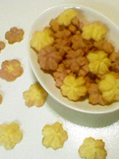 桜♪さくさく・ベリー味の絞り出しクッキー-レシピのメイン写真