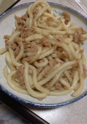 材料3つ!! 簡単醤油ツナうどん-レシピのメイン写真