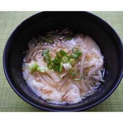 รูปของ 【副菜】もやしワンタンスープ