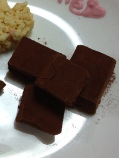 簡単すぎる生チョコ-レシピのメイン写真