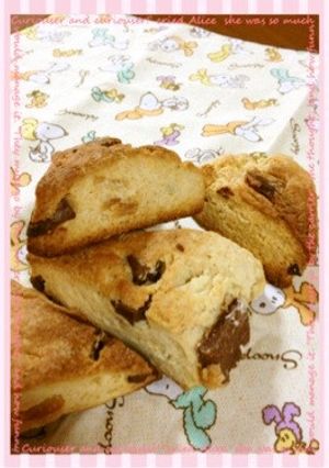 HM使用☆スタバ風簡単チョコスコーン-レシピのメイン写真