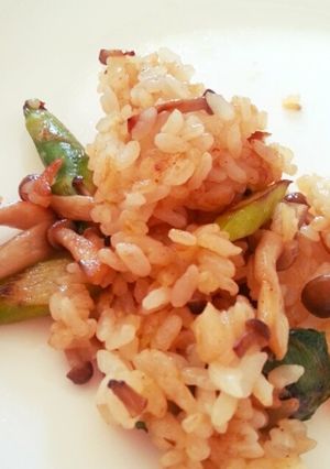 Rのアスパラしめじのバター炒飯-レシピのメイン写真