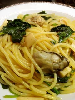 カキとほうれん草のバター醤油パスタ-レシピのメイン写真