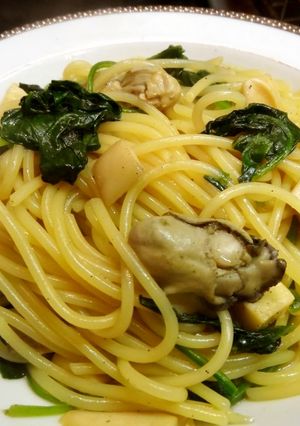 カキとほうれん草のバター醤油パスタ-レシピのメイン写真