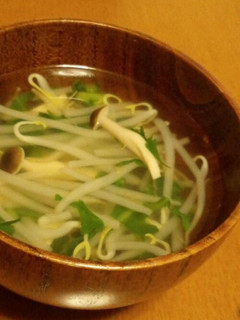 超っ早。春菊ともやしのスープ-レシピのメイン写真