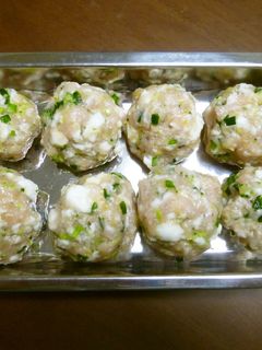 簡単☆はんぺん入りふわふわ肉団子-レシピのメイン写真