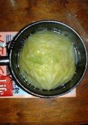 まるごとキャベツのお手軽スープ-レシピのメイン写真