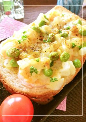 玉葱大きめ♡　海老のカレー風味トースト-レシピのメイン写真
