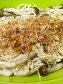 レンジで1品★キノコのバタポンオカカ和え-レシピのメイン写真