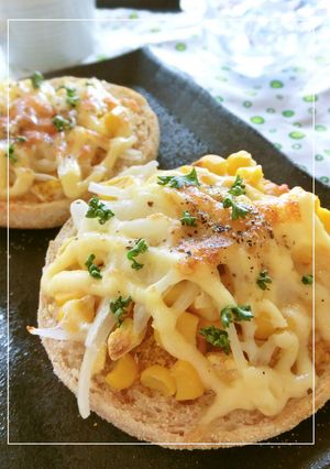 南瓜スープの素+コーン+玉葱のトースト-レシピのメイン写真