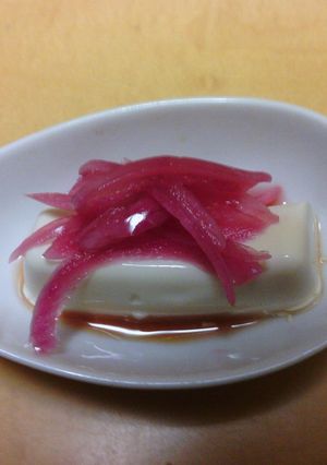 彩りきれい!冷や奴*紫玉ねぎ甘酢だれ-レシピのメイン写真