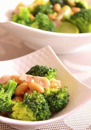 ブロッコリーと豆のコンソメバター蒸し-レシピのメイン写真
