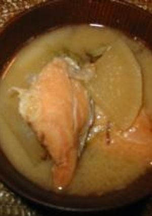 【魚】　シャケのアラ煮汁-レシピのメイン写真