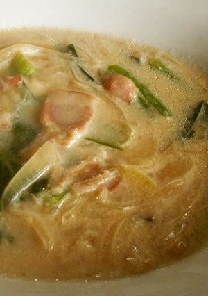お昼はパン食チャチャッとシチュー♪-レシピのメイン写真