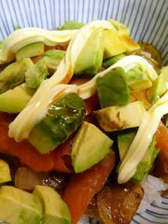 アボガドとスモークサーモンの醤油マヨ丼☆-レシピのメイン写真
