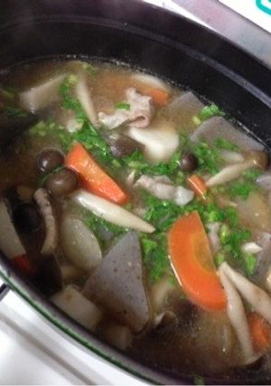 ストウブのお鍋で作るけんちん汁-レシピのメイン写真