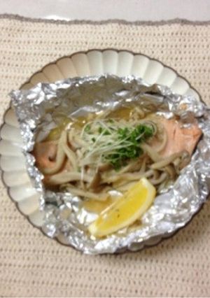 鮭のホイル焼き塩麹キノコバターソース-レシピのメイン写真