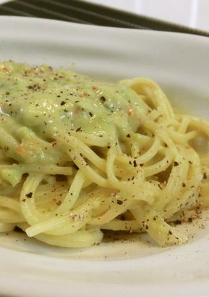 おひとりランチ…アボカドのスイチリパスタ-レシピのメイン写真