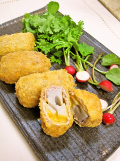 蓮根とチーズの豚ぐるぐる巻きフライ-レシピのメイン写真