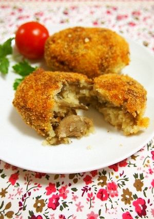 香りと旨み抜群♫鶏ごぼうコロッケ-レシピのメイン写真