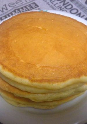 生クリームで＊もっとふわふわパンケーキ！-レシピのメイン写真