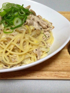 豚肉とごぼうの柚子コショウクリームパスタ-レシピのメイン写真