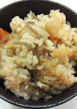 残った肉じゃがで炊き込みご飯-レシピのメイン写真