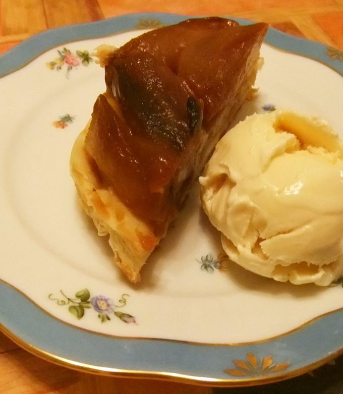 ル・クルーゼ タルトタタン型 ル・クルーゼでタルト・タタン ::: TAECOISE.COM :::