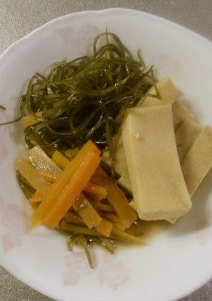 乾物利用～切り昆布と高野豆腐の煮物-レシピのメイン写真