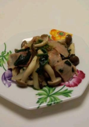 万能☆キノコのペペロンチーノ風炒め-レシピのメイン写真