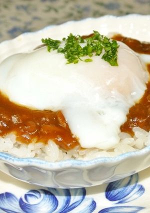デミたまごはん（温玉のせデミグラスご飯）-レシピのメイン写真
