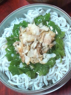 生めかぶお手軽な海鮮丼♪-レシピのメイン写真