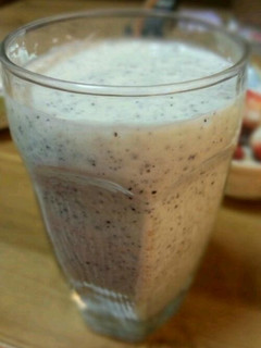 食べる飲み物*黒ごまバナナ豆乳ジュース-レシピのメイン写真