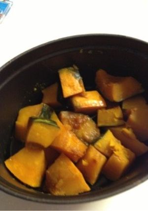 ストウブで簡単ほっくりかぼちゃの煮物-レシピのメイン写真