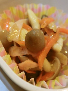 スピードおかず…にんじんとしめじの炒め物-レシピのメイン写真