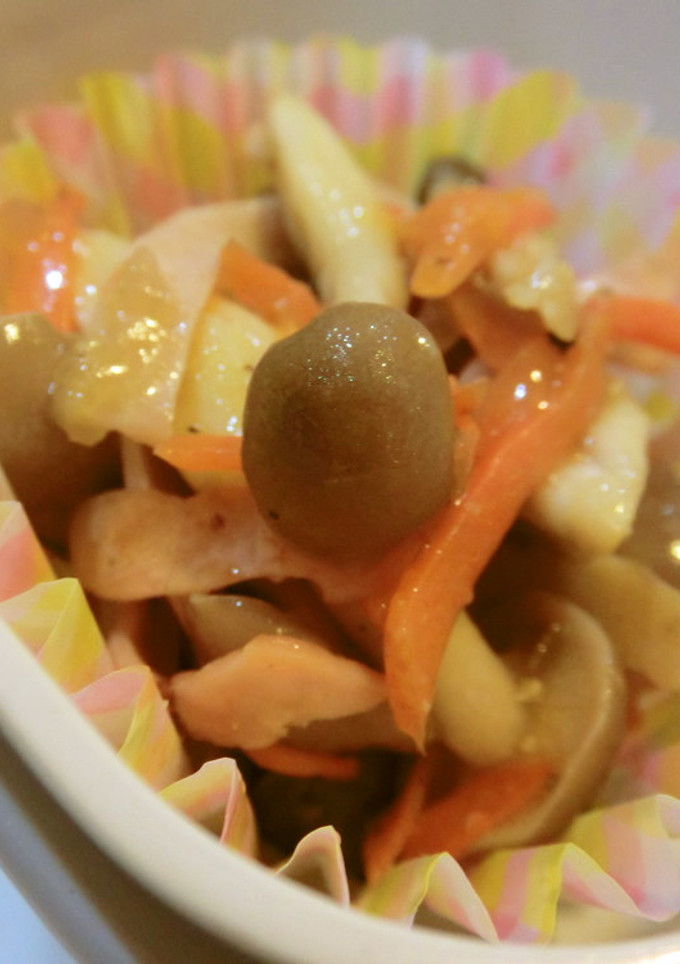スピードおかず…にんじんとしめじの炒め物-レシピのメイン写真