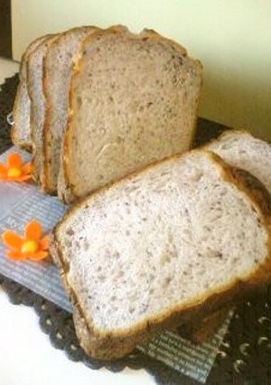 HB:いちご食パン(冷凍使用・湯種)-レシピのメイン写真