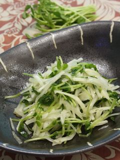 キクイモと豆苗のサラダ-レシピのメイン写真