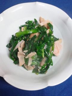 ニラの食べるラー油炒め-レシピのメイン写真