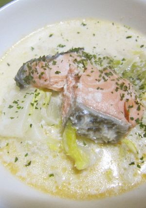 鮭と白菜の食べるミルクスープ♪-レシピのメイン写真