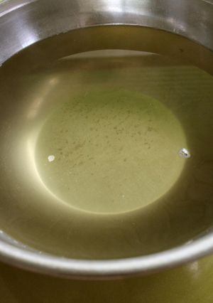 みそ汁に！いりこ（煮干し）と昆布のだし汁-レシピのメイン写真