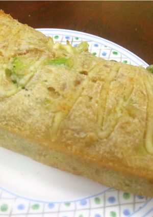 ツナとブロッコリーのパウンドケーキ-レシピのメイン写真