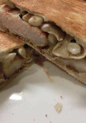 ハムとチーズときのこのホットサンド-レシピのメイン写真