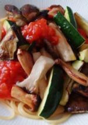 トマトソースのスパゲッティ　夏野菜のグリルのせ-レシピのメイン写真