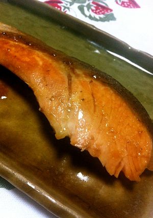 つけて焼くだけ！鮭のつけ焼き-レシピのメイン写真