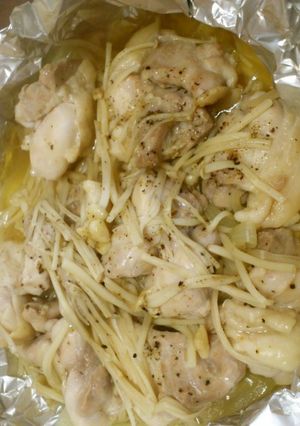 シンプルがおいしい！鶏もも肉のホイル焼き-レシピのメイン写真