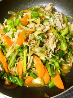 キムチで旨みアップ☆肉野菜炒め-レシピのメイン写真