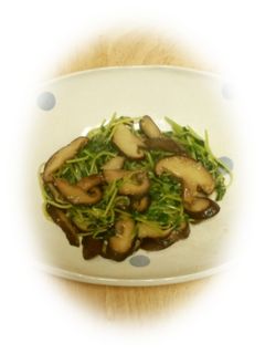 豆苗としいたけのナンプラー炒め-レシピのメイン写真