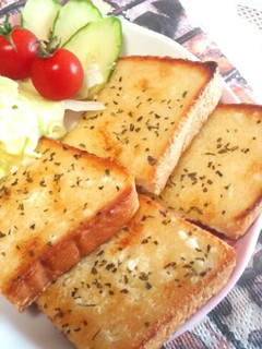 食パンで☆ガーリックマヨパン-レシピのメイン写真