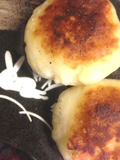 お手軽いももち(チーズ入り)-レシピのメイン写真